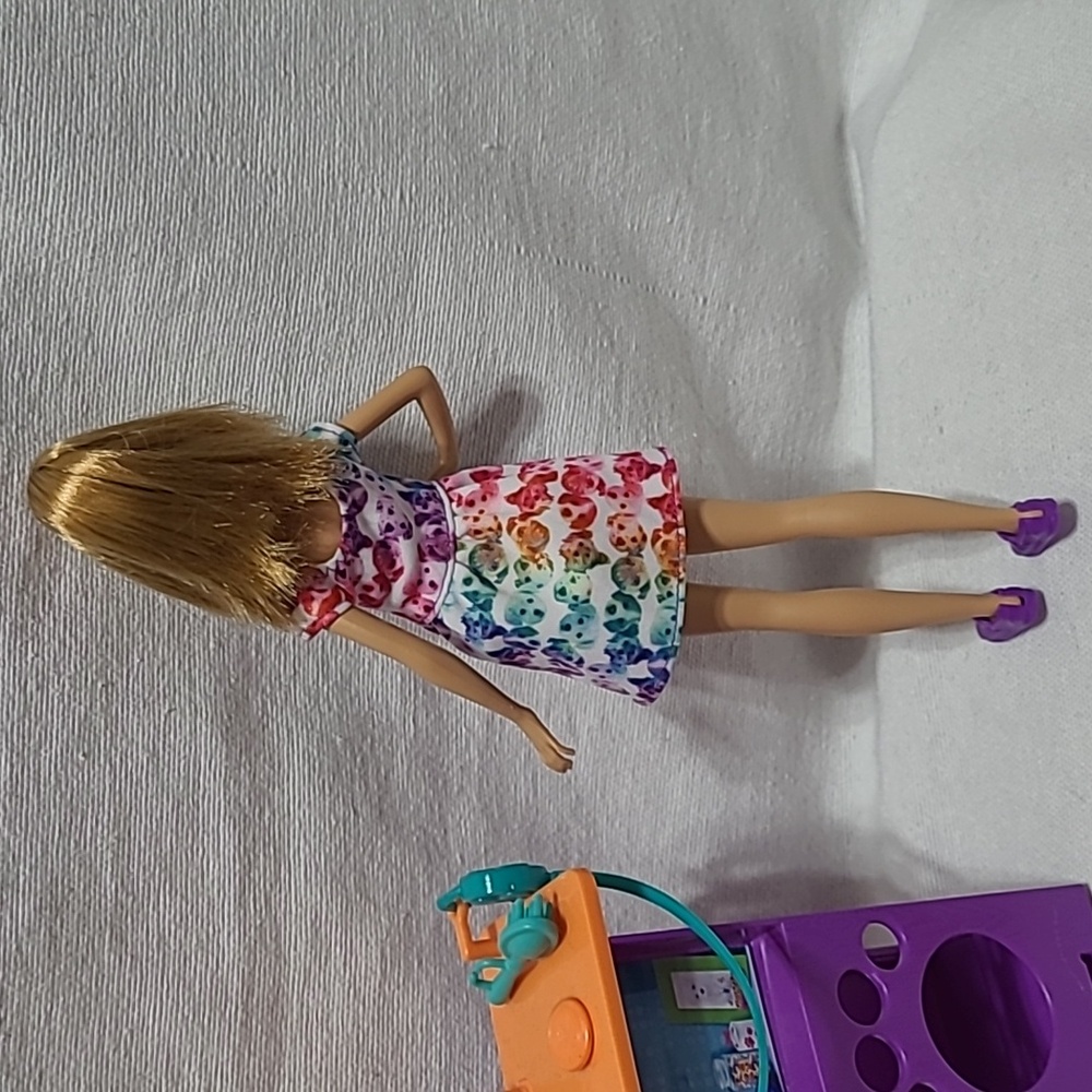Barbie Doll Year 2019 Team Stacie Doll With Puppies Playset #GFF48 - Picture 10 of 14